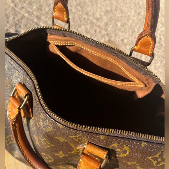 Louis Vuitton Speedy 30 LV Monogram Bag - Picture 2 of 11